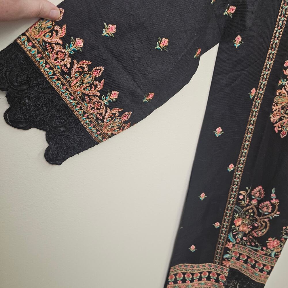 Posh Pakistani Kurta Set Embroidered Kaftan Dupatta Size M Black Floral Eid - Picture 7 of 9